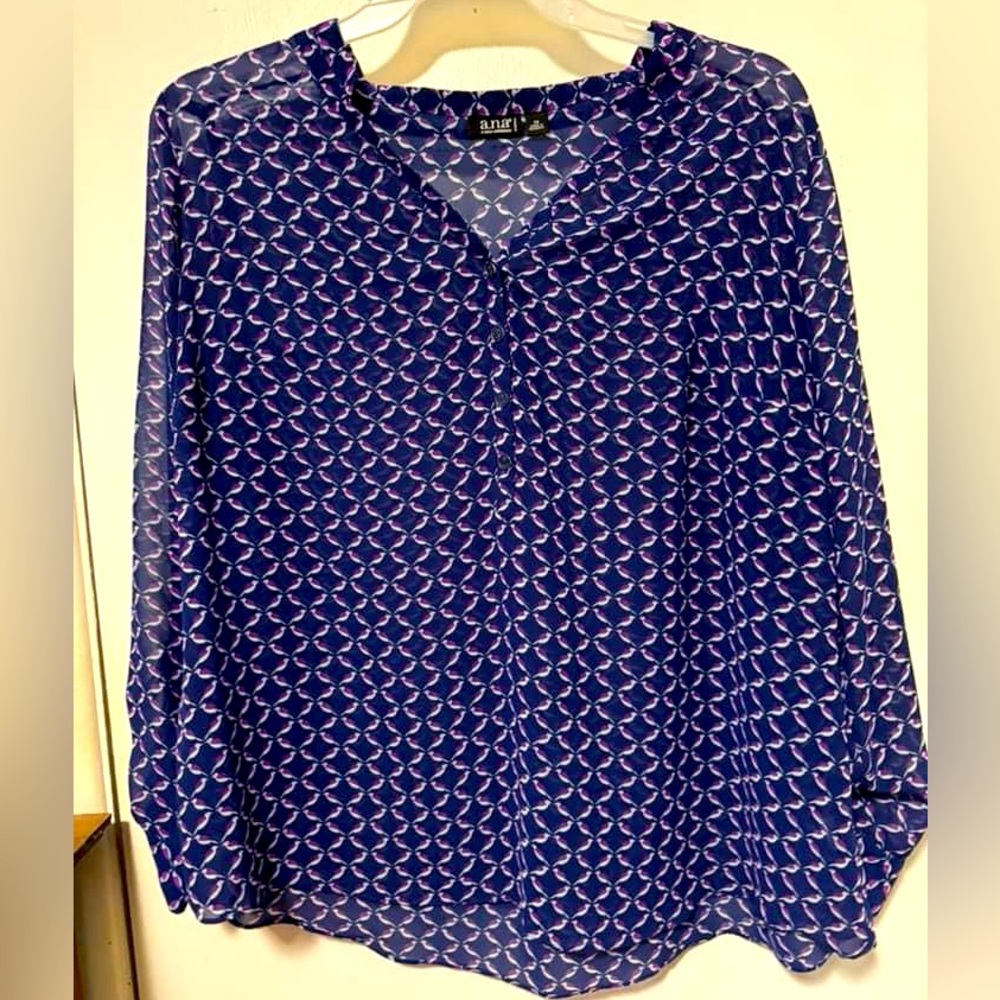 Business casual blouse size 1X